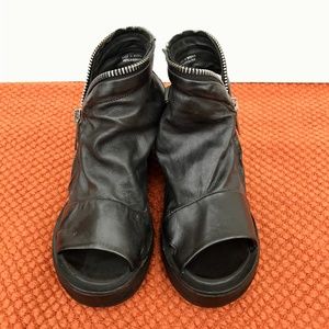 AS98 Naylor Women's Black Leather Wedge Sandals with high collar zipper